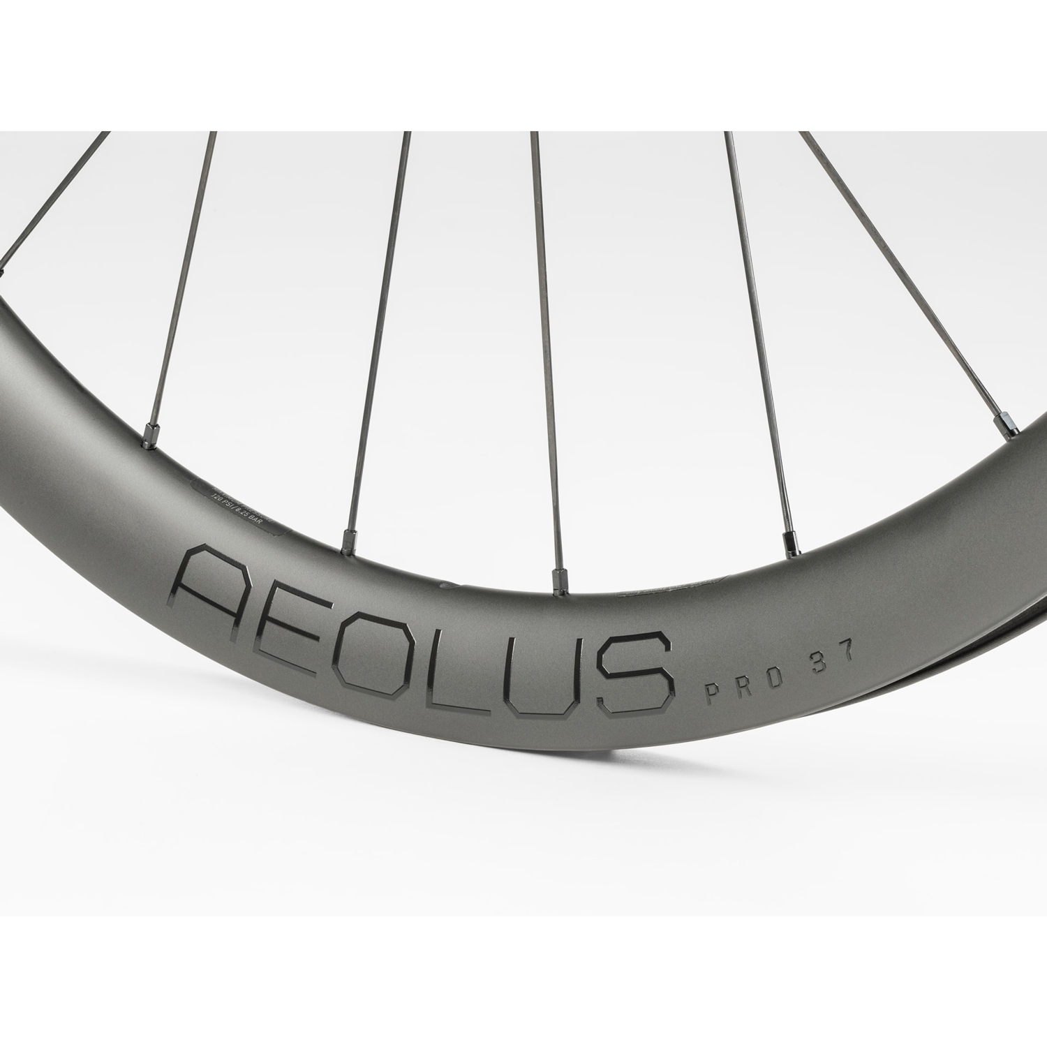 Roue avant Bontrager Aeolus Pro 37 TLR Disque – Image 4